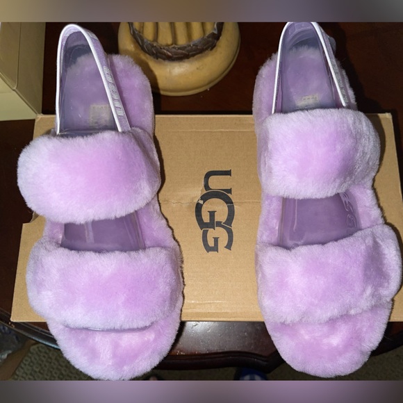 UGG Purple Oh Yeah Fur Slides size 8 - Picture 1 of 6